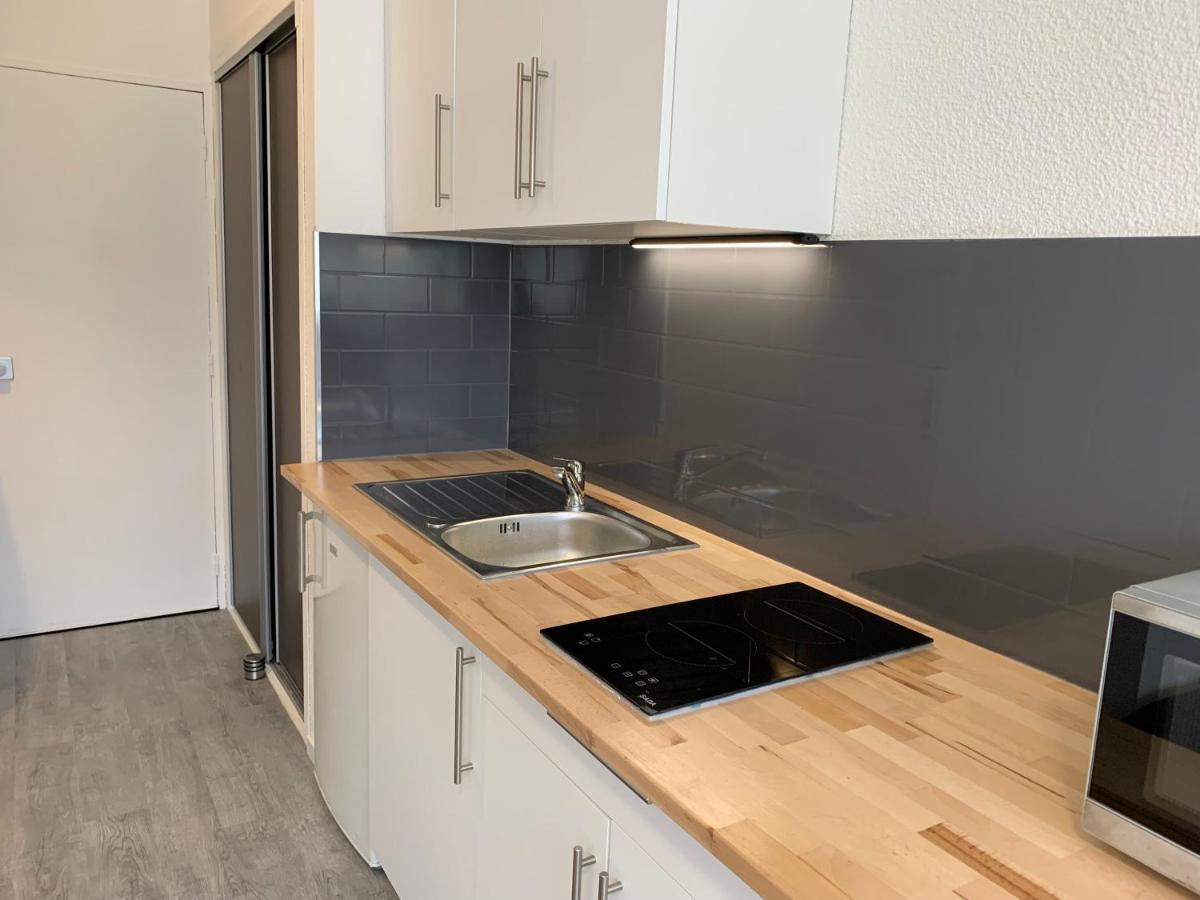 Studio entièrement rénové avec parking gratuit Saint-Nazaire  Esterno foto