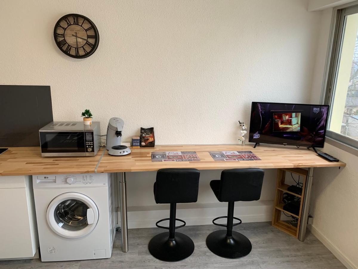 Studio entièrement rénové avec parking gratuit Saint-Nazaire  Esterno foto