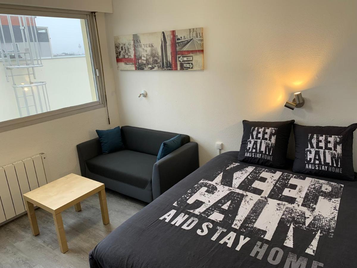 Studio entièrement rénové avec parking gratuit Saint-Nazaire  Esterno foto